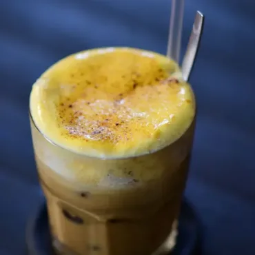 Cà phê trứng bông mịn