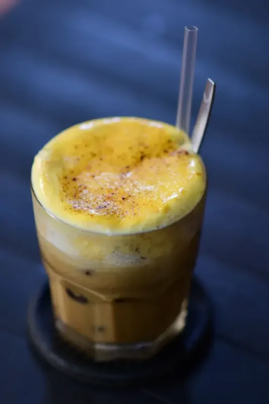 Cà phê trứng bông mịn