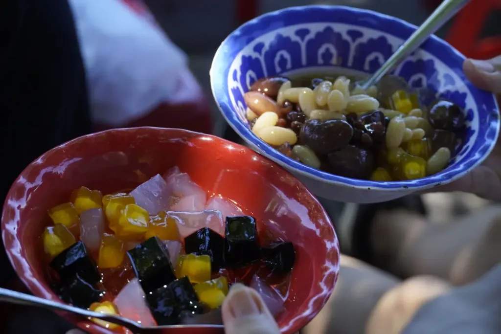 Chè thập cẩm nhiều màu