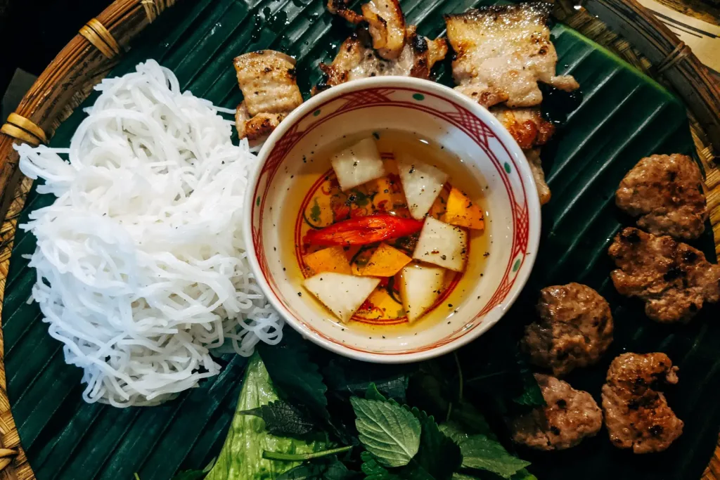 MÂM — Bếp Việt Đương Đại