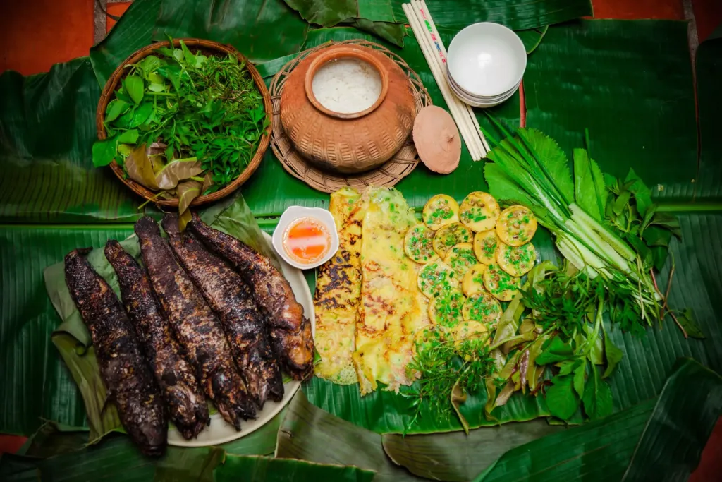 Mâm tiệc trên lá chuối